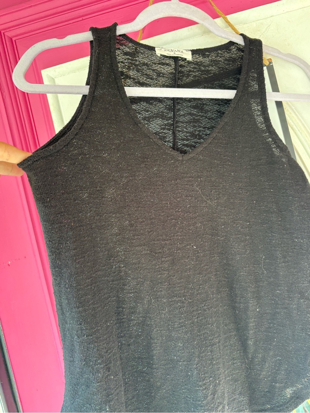 Zenana Outfitters Black V-Neck Knit Tank Top - Picture 3 of 4